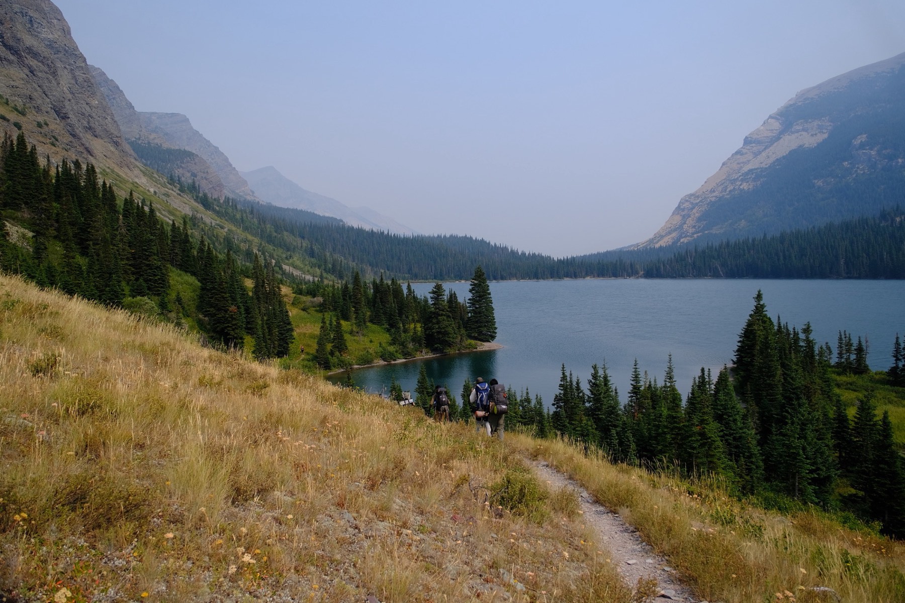 The trail along the side of Elizabeth Lake